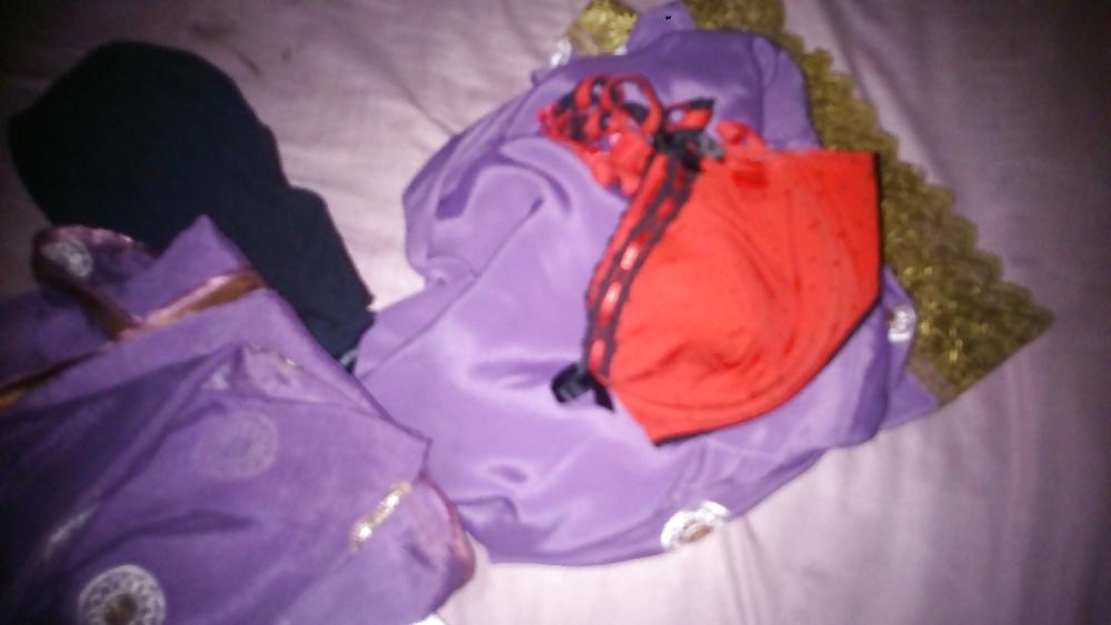 15P Wanking in wife's silky kameez 