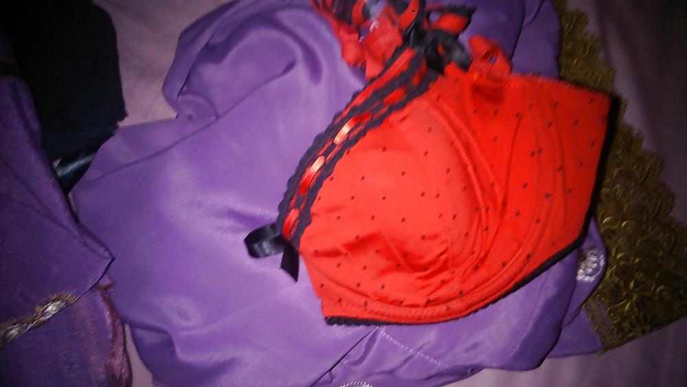 15P Wanking in wife's silky kameez 
