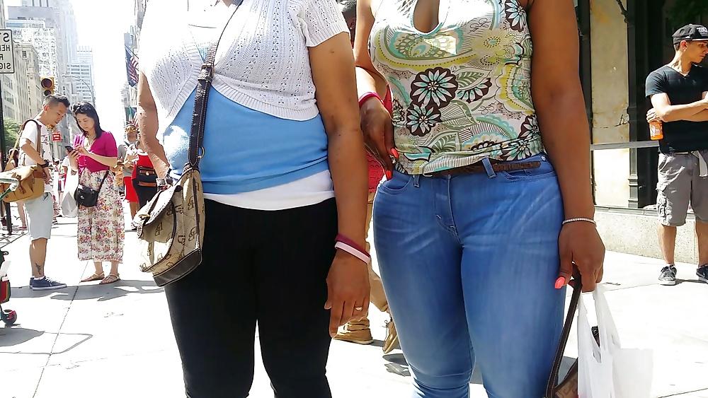 4P Parade Edition: Latina Big Ass Milf