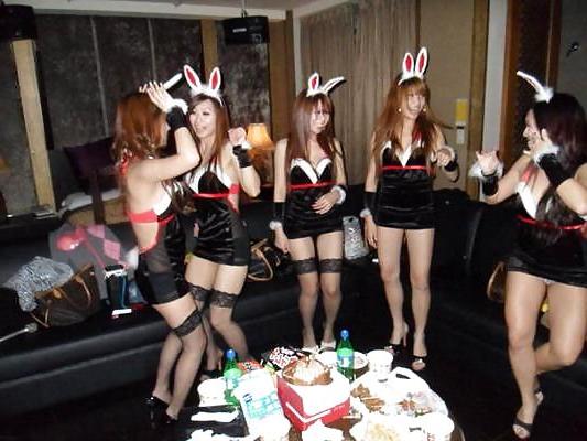 20P Taiwan Bunny girl