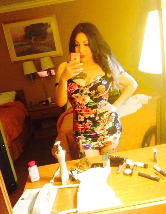 10P Thick latina