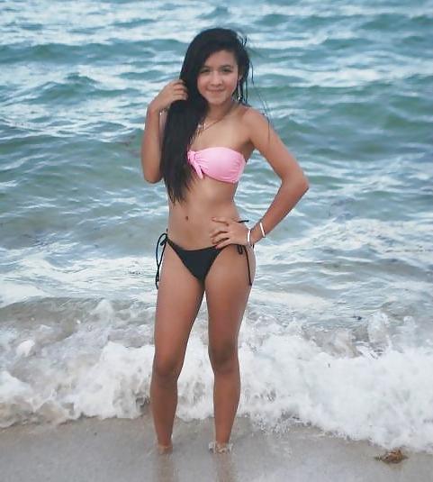 25P COLEGIALAS  LATINAS  HOTTT