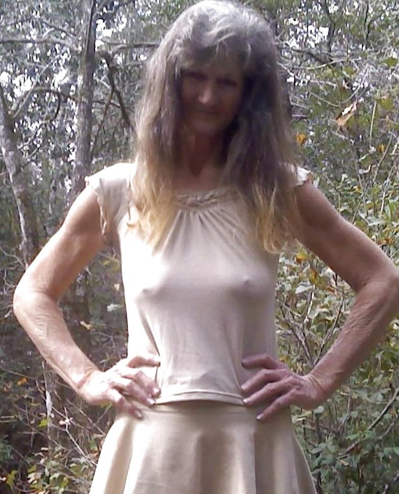 24P Saggy matures proudly wearing see thru!