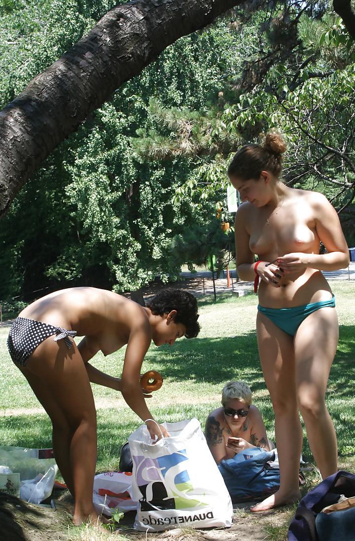 25P Topless Reading Club 2