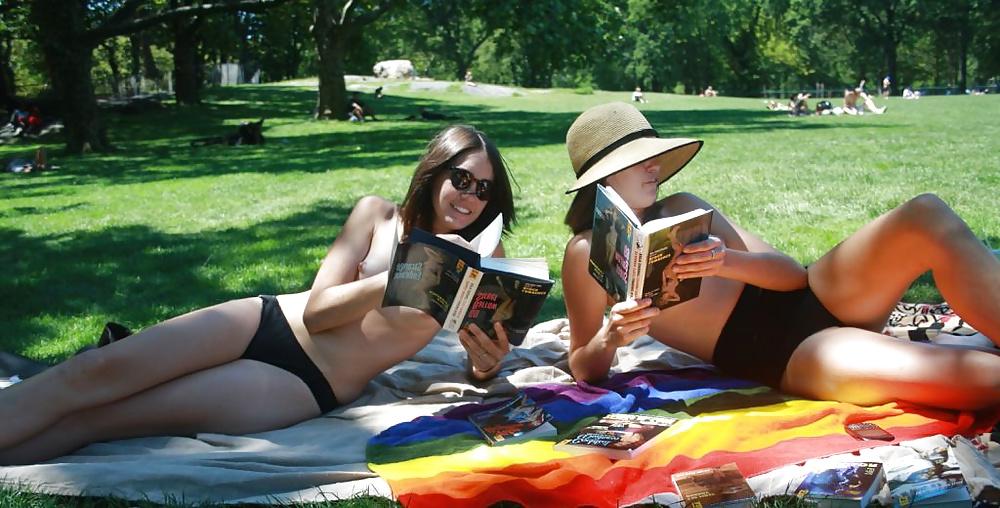 25P Topless Reading Club 2