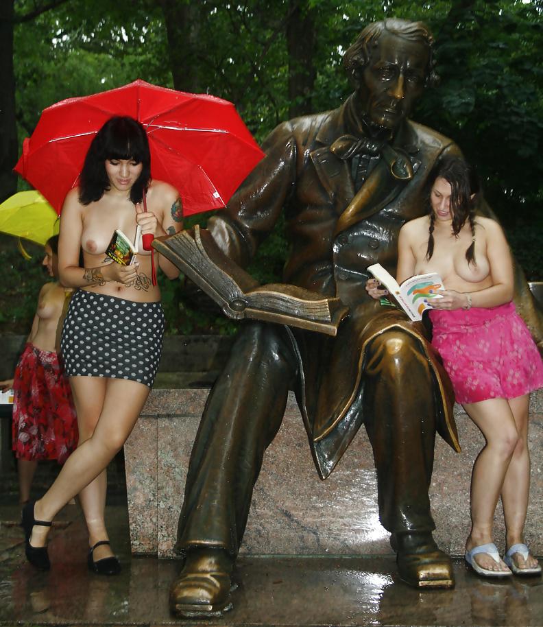 25P Topless Reading Club 2