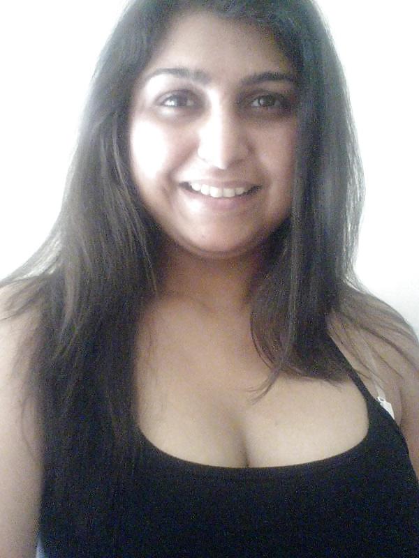 25P Riya Mumbai Indian India Girl 