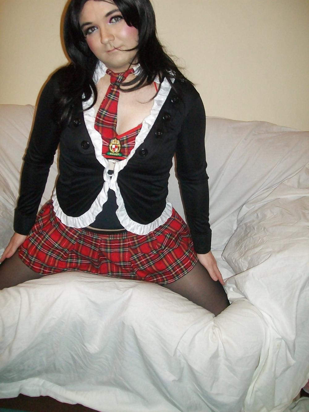 7P Lydia Lust in school uniform