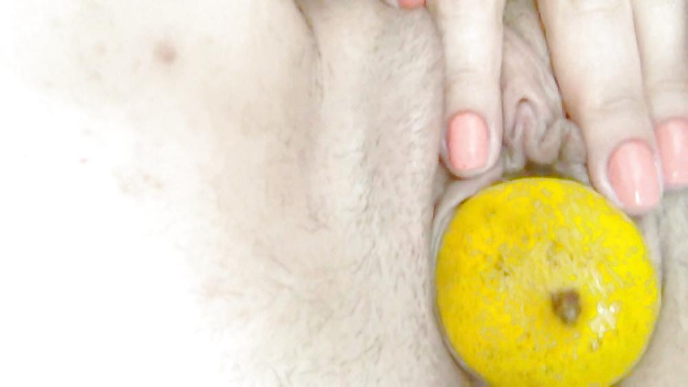 6P MARY PULLING OUT THE LEMON FROM PUSSY