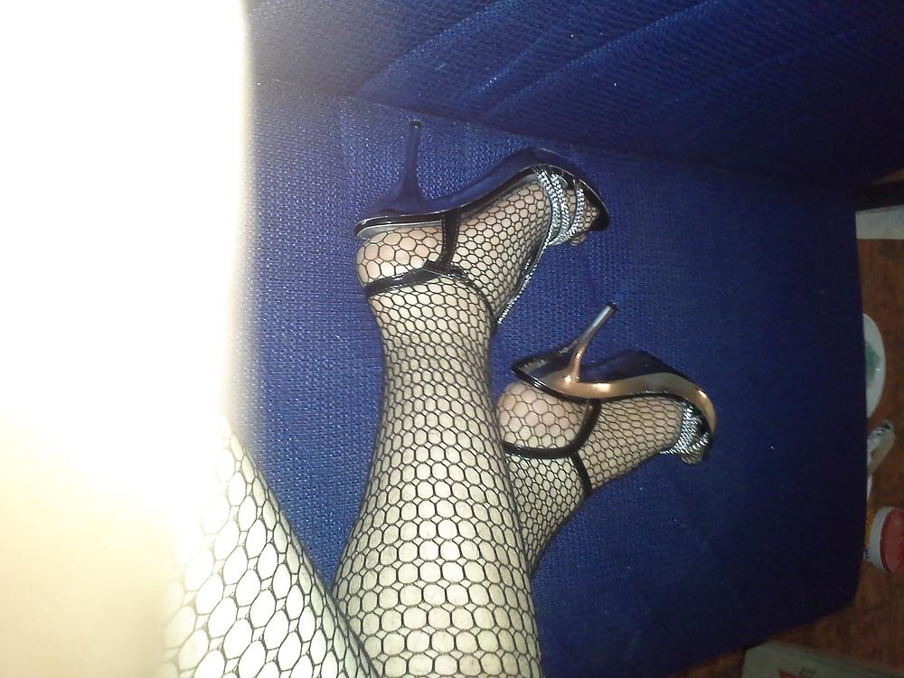 9P Dopo tanto..fishnet an sandals
