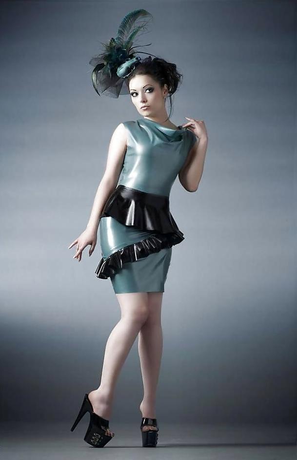 25P Sexy Women In Latex #8