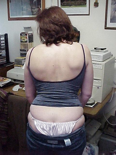 18P Wife's Satin Panty Pics