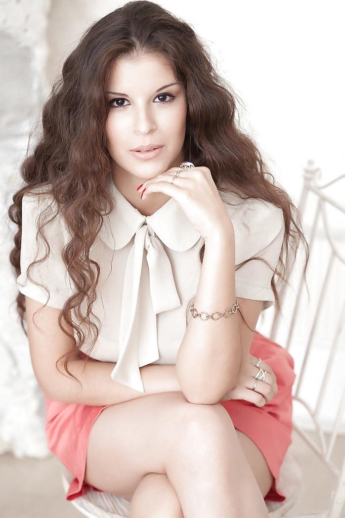 25P Russian latina style girl - Diana