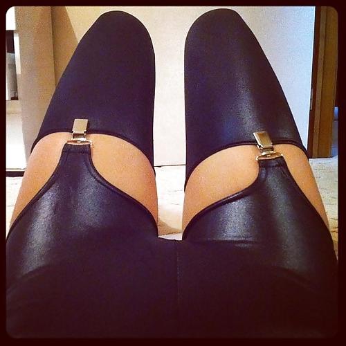 12P Latex Fetish
