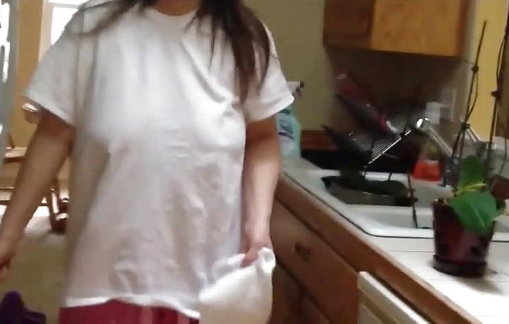 6P Aunt braless under shirt - Pokies