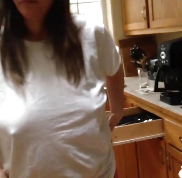 6P Aunt braless under shirt - Pokies