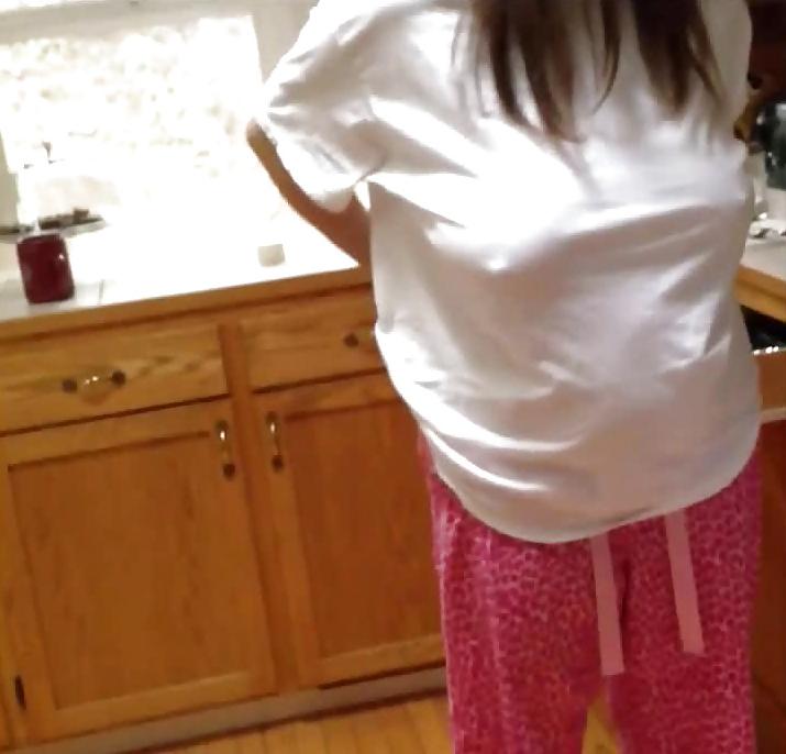 6P Aunt braless under shirt - Pokies