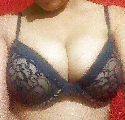 6P Mature Latin Wife