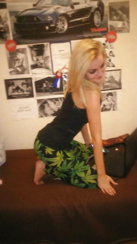 25P My Wanking Favourites: Paulina