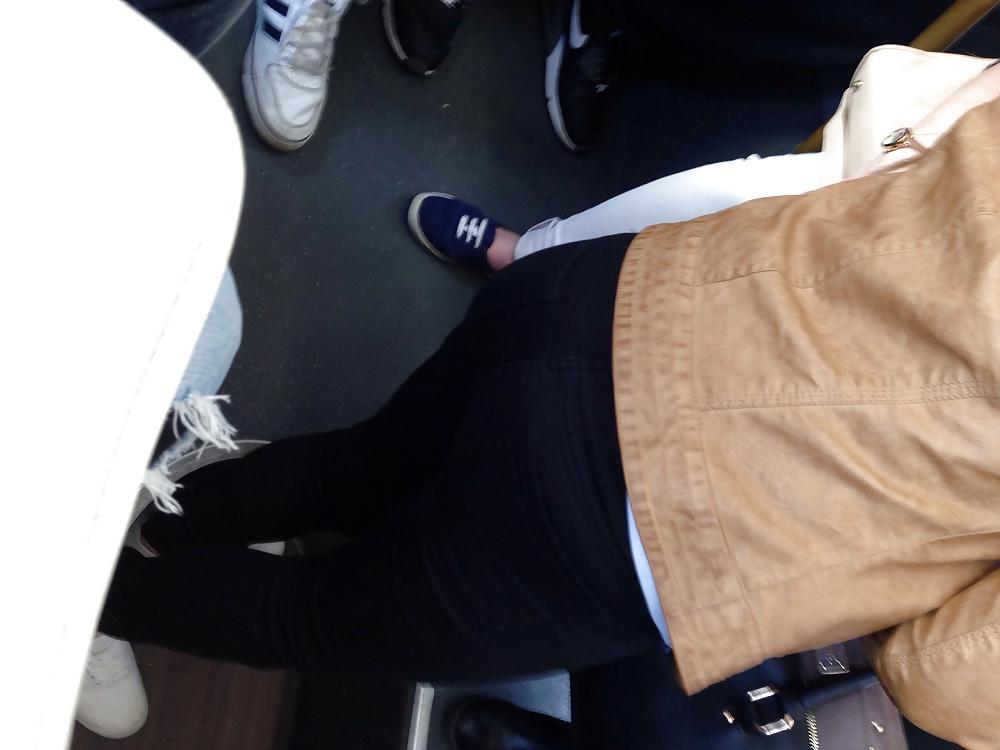 8P Hot ass in the bus