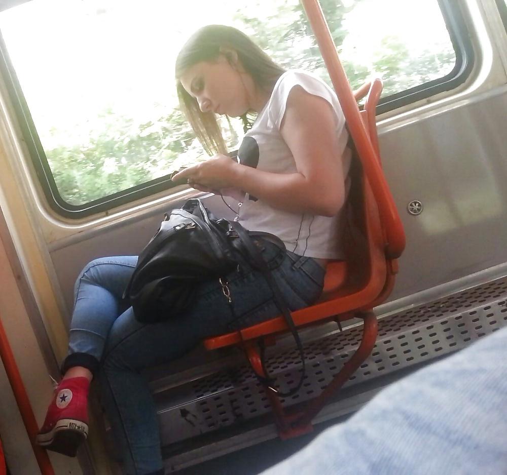 22P Spy sexy teens in bus romanian
