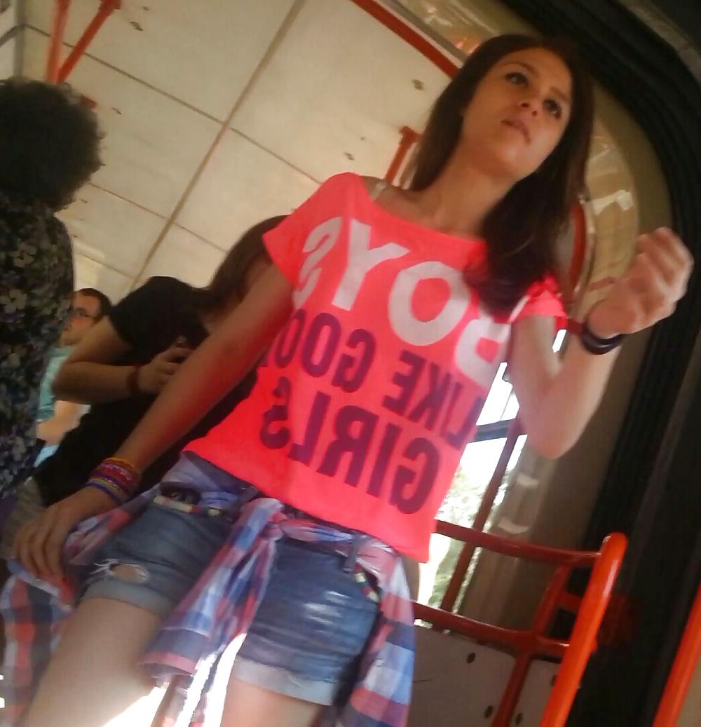 22P Spy sexy teens in bus romanian