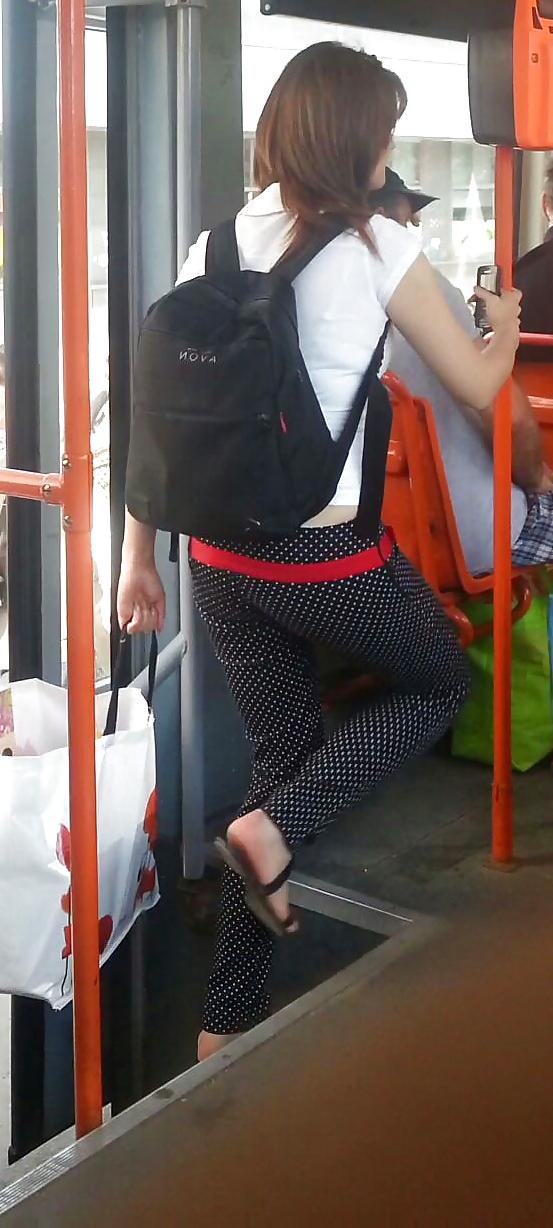 22P Spy sexy teens in bus romanian