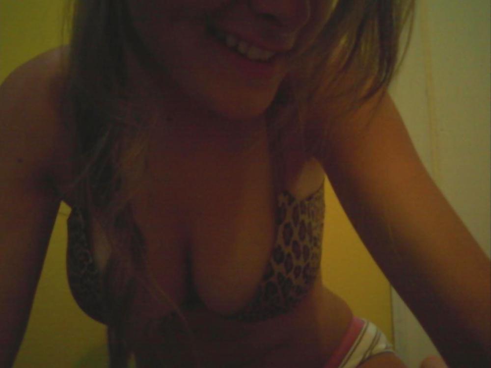 25P Amateur blond teen