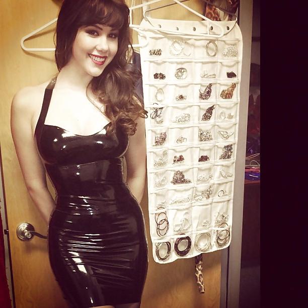12P Latex Fetish