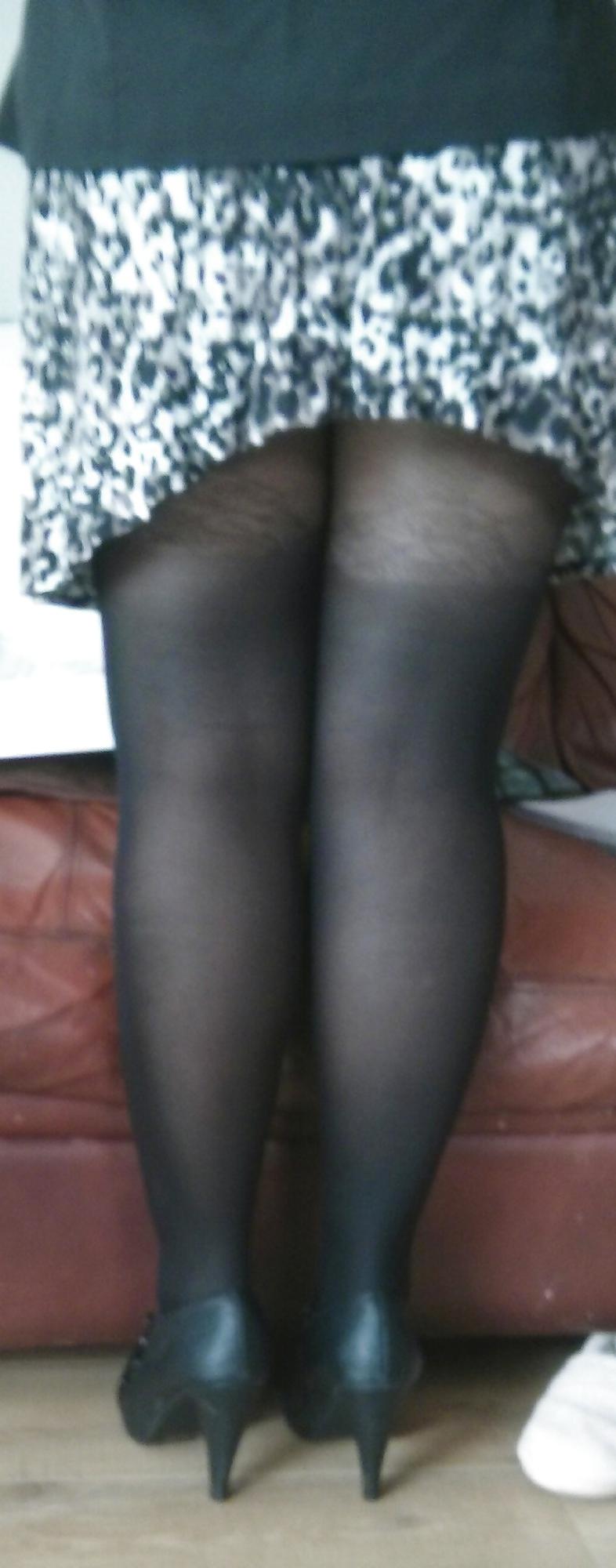 8P Wife in tights pantyhose