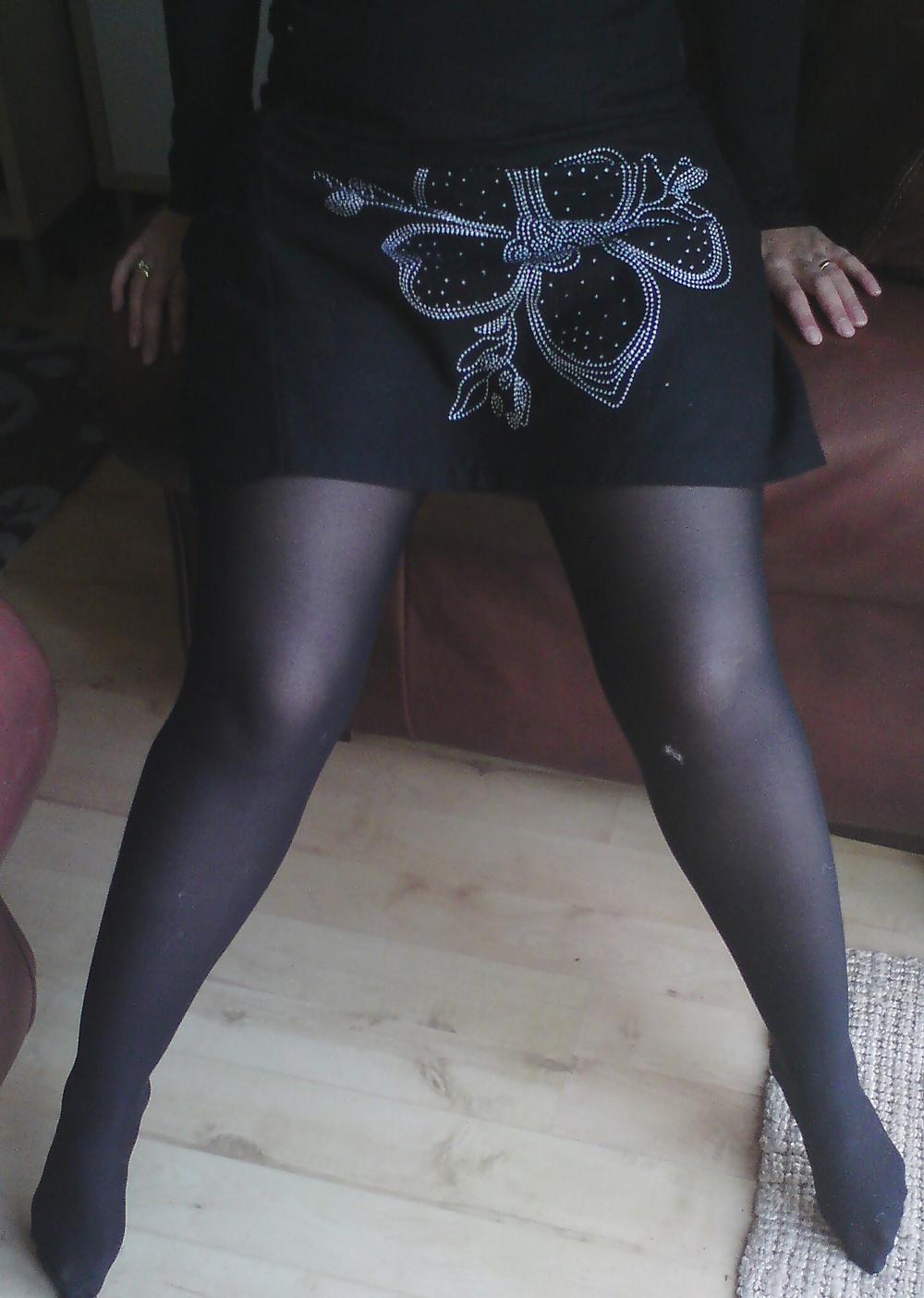8P Wife in tights pantyhose