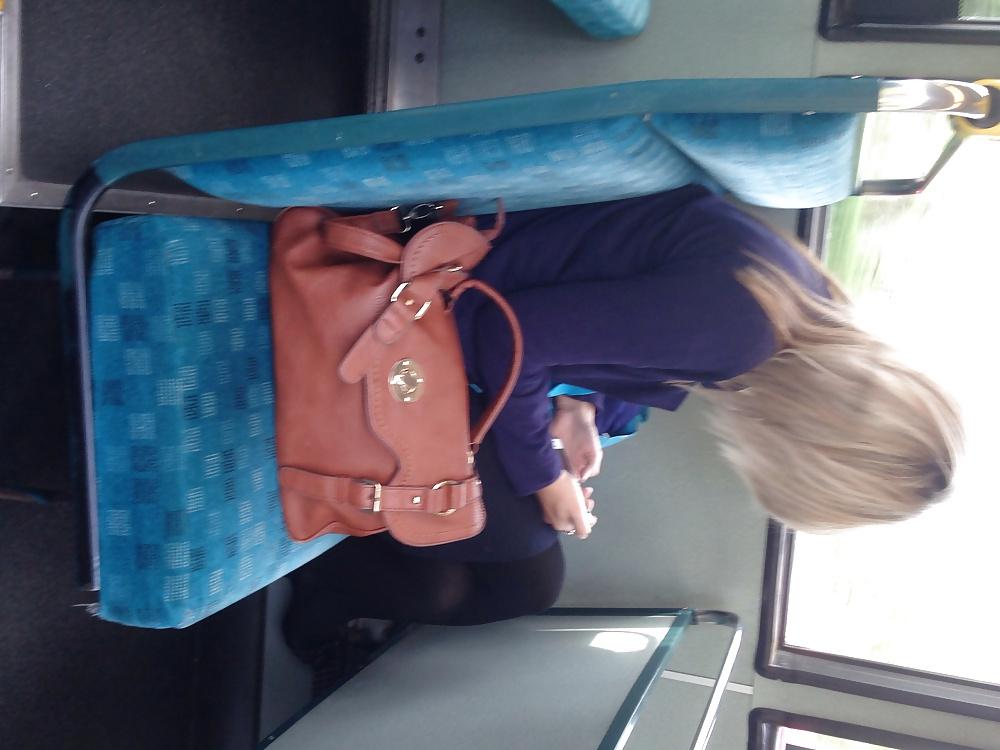 25P Girls on the bus