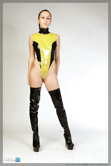 22P Dominatrix femdom