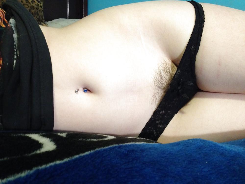 25P Semi-Clothed Amateur