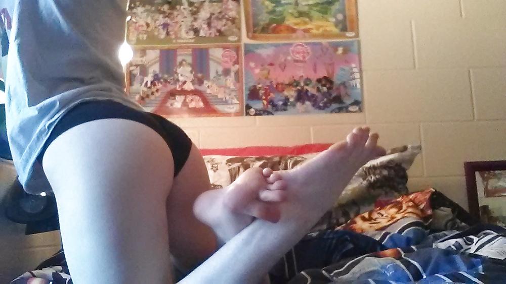 25P Semi-Clothed Amateur