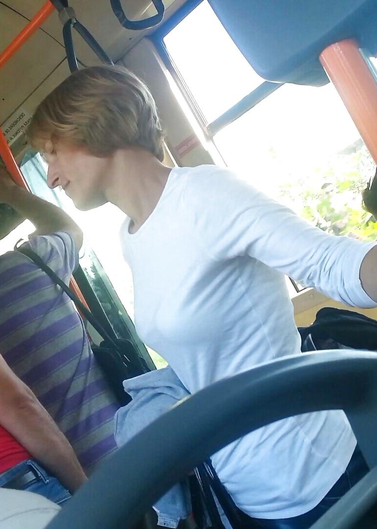 15P Spy old + young in bus romanian