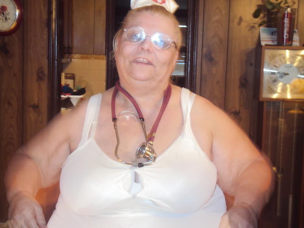 10P Need a sexy nurse