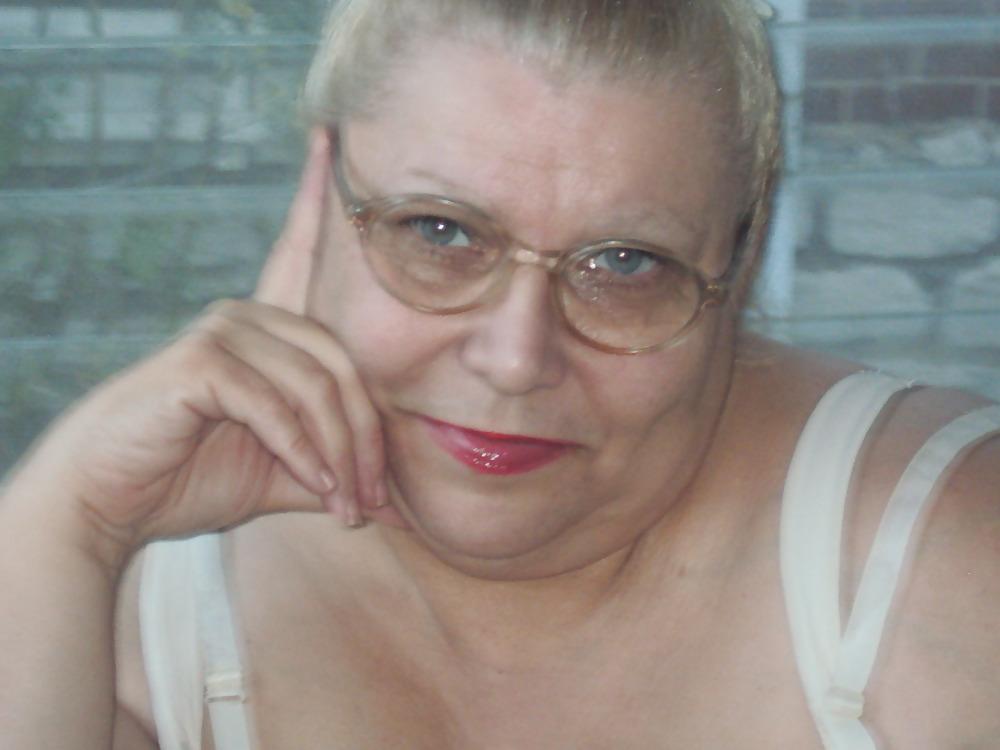 10P Need a sexy nurse