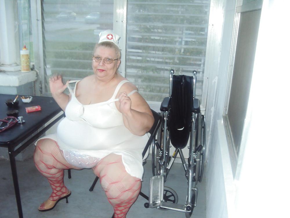 10P Need a sexy nurse