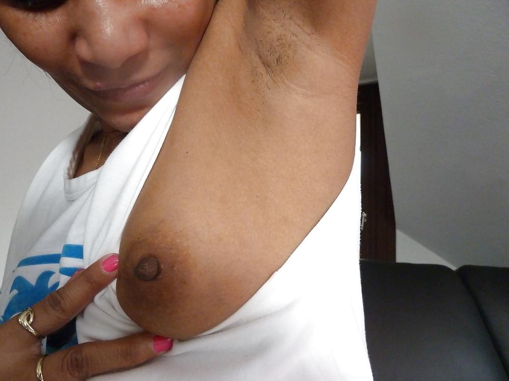 12P Amateur latina armpits