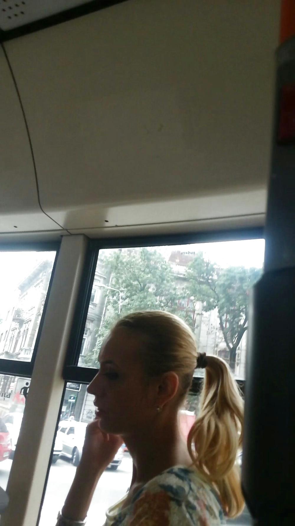 25P Spy old + young in bus romanian