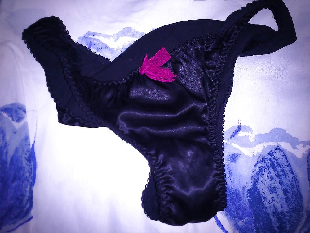5P GFs black satin panties