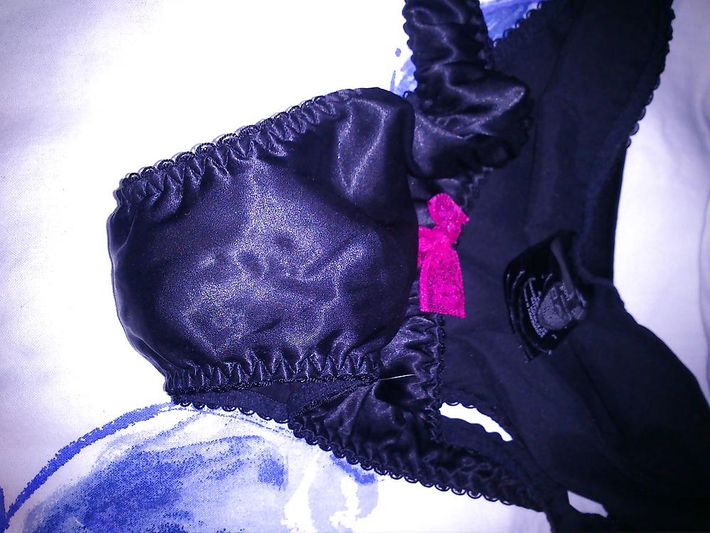 5P GFs black satin panties
