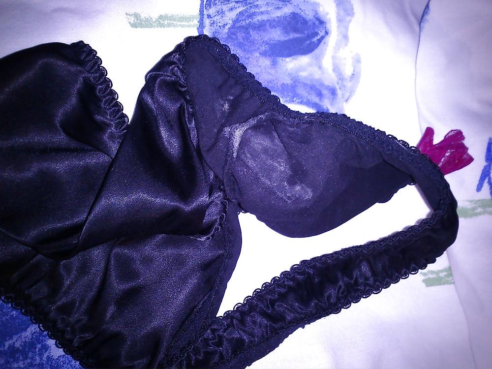 5P GFs black satin panties