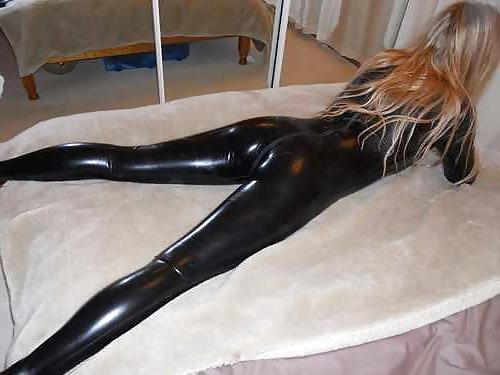 12P Latex Fetish