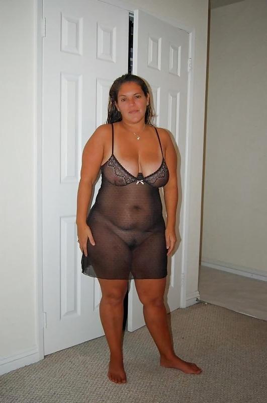 18P Latina women