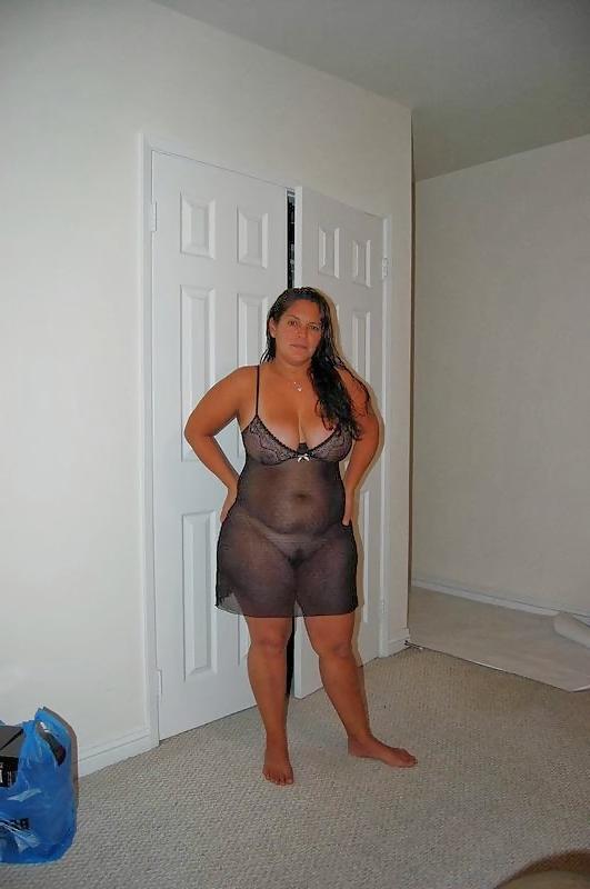 18P Latina women
