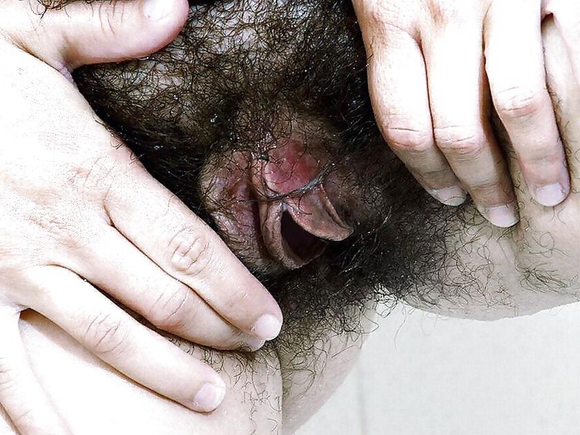 24P KEY - Hairy Women Pussy 01