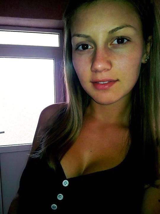 25P Bulgarian girl: Iliana