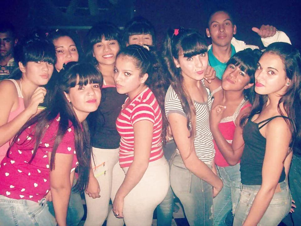 9P Latina teen 1 (petite latine salope)